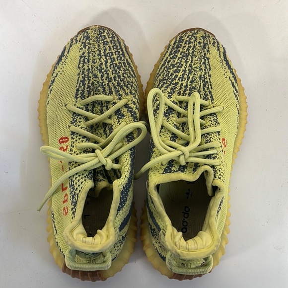 Yeezy Sneakers - Picture 3 of 9